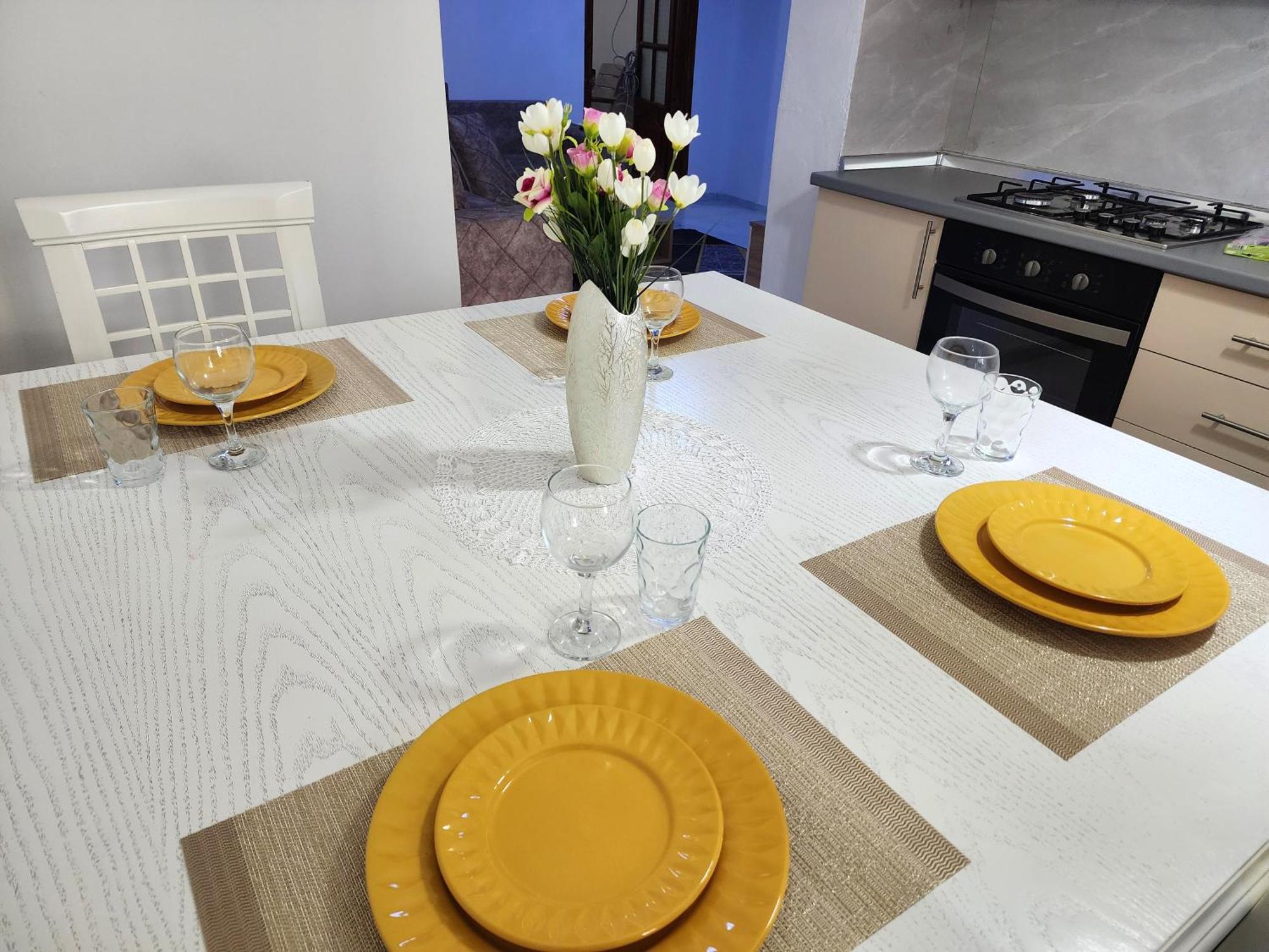 Eden Guesthouse Durrës Buitenkant foto